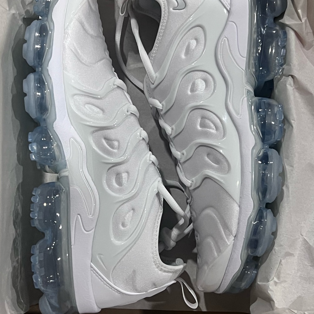 Size nine in men